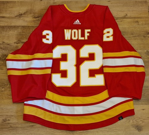 Dustin wolf calgary flames - wolf,